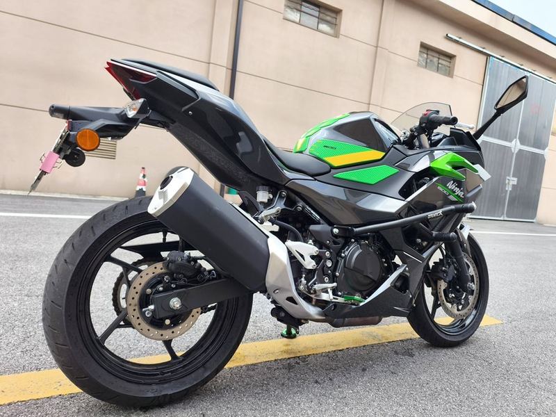 二手川崎Ninja 500