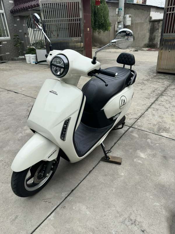二手新大洲本田NS125LA