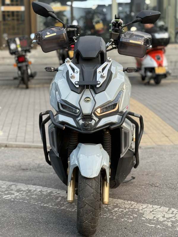二手三阳哈士奇 Husky ADV150