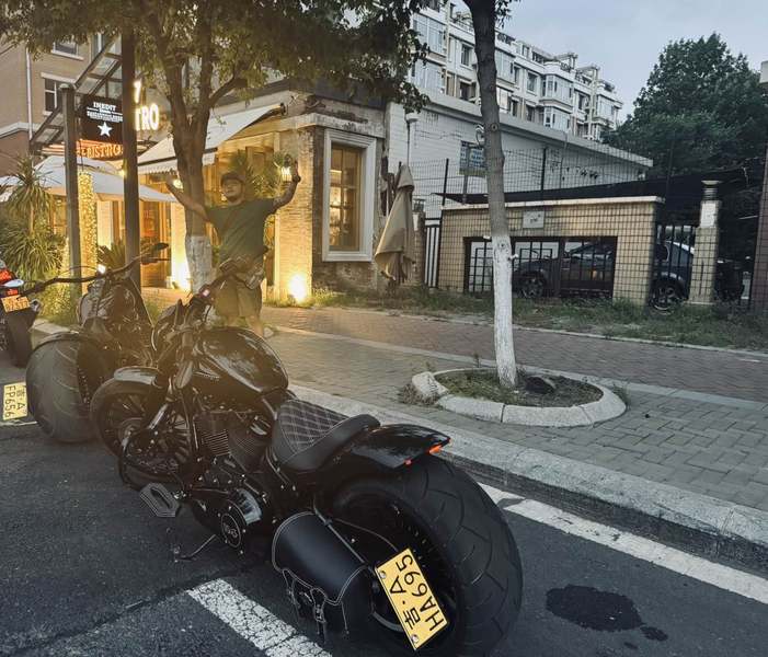 二手哈雷戴维森突破者 Breakout