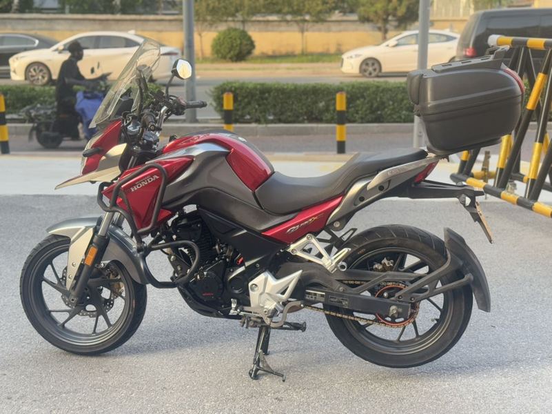 二手五羊本田猛鸷 CB190X