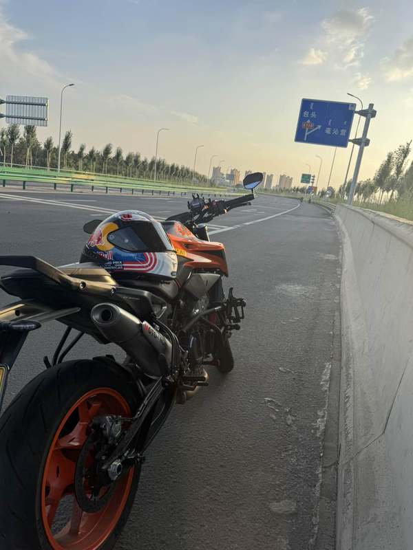 二手KTMR2R790 Duke
