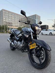 二手豪爵铃木骊驰 GW250
