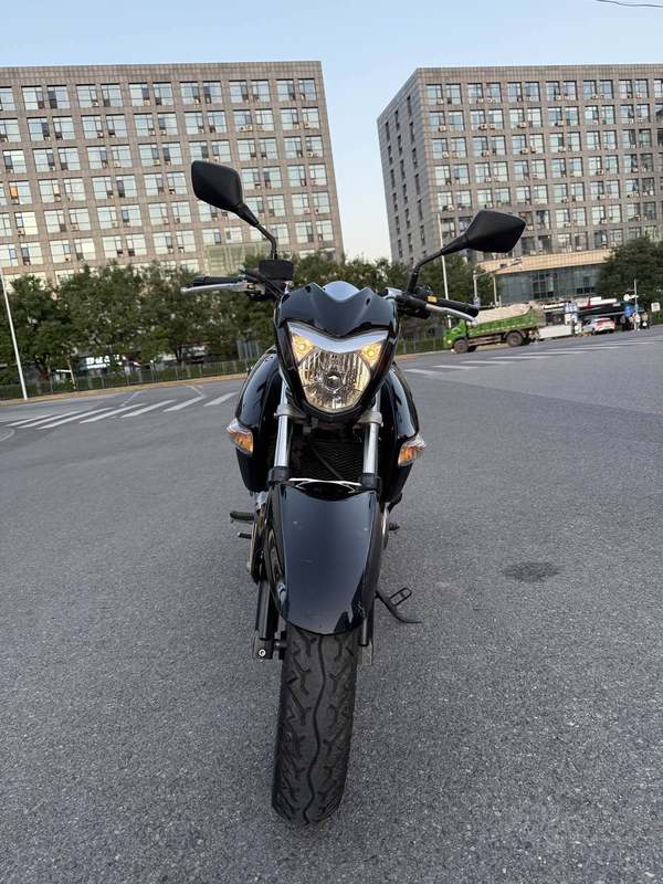 二手豪爵铃木骊驰 GW250
