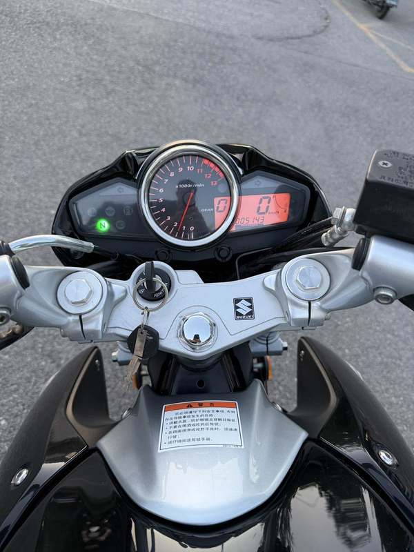 二手豪爵铃木骊驰 GW250