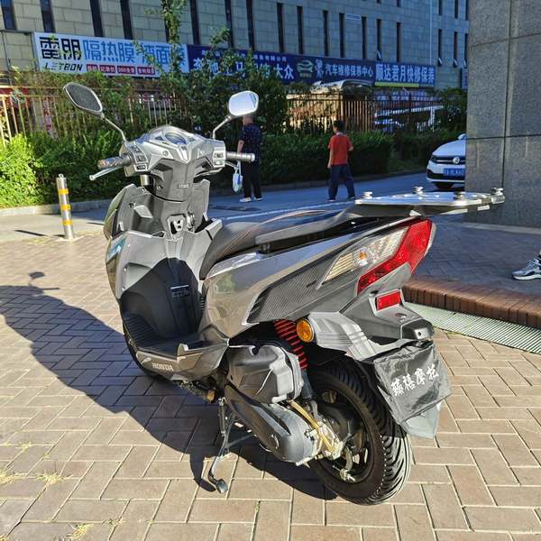 二手新大洲本田裂行 RX125Fi