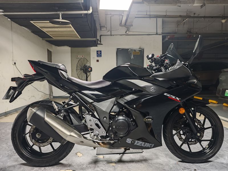 二手豪爵铃木GSX250R