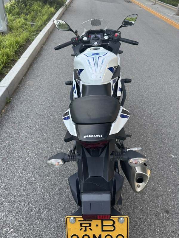 二手豪爵铃木GSX250R