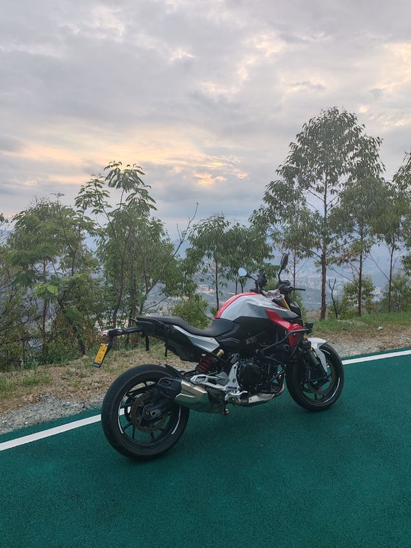 二手宝马F 900 R