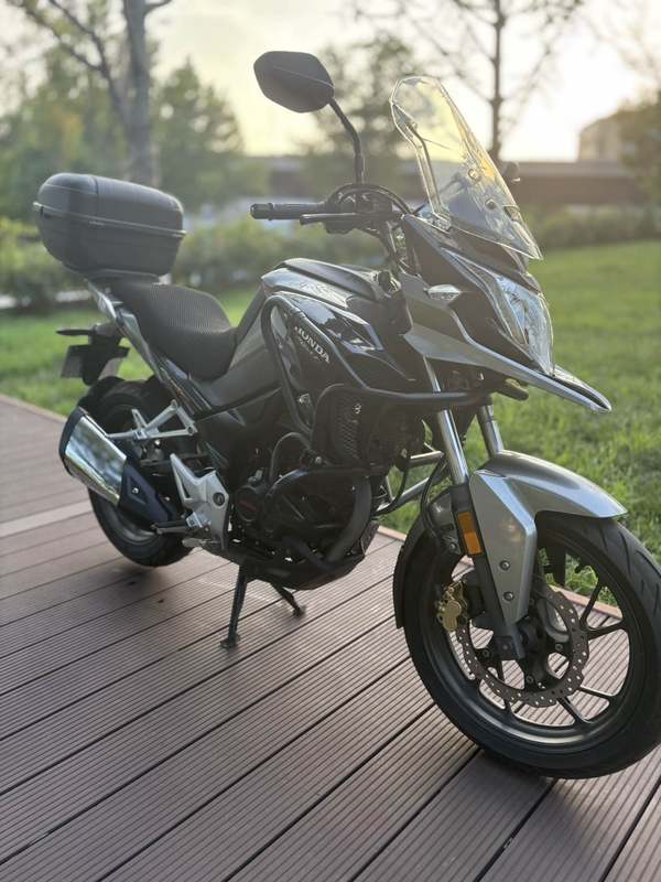 二手五羊本田猛鸷 CB190X