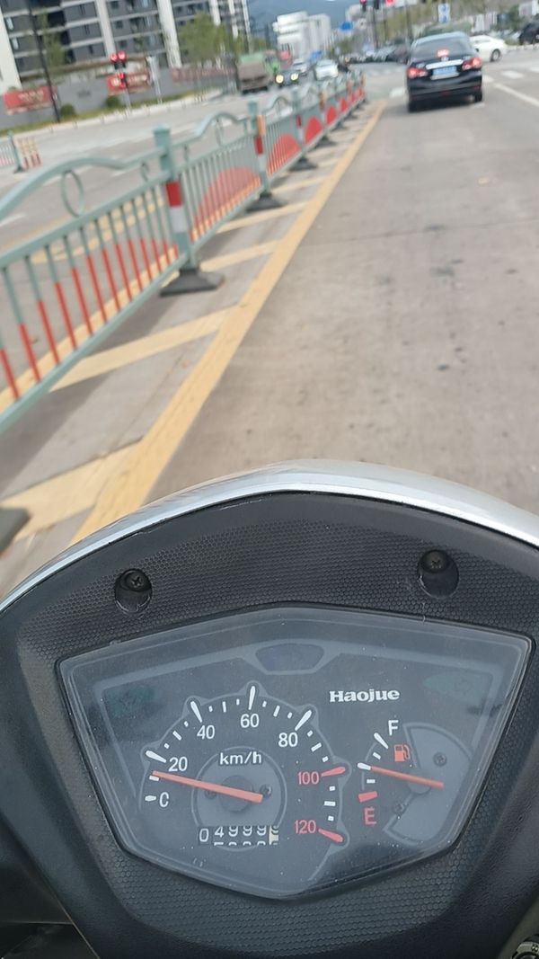 二手豪爵VF100