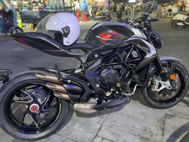 二手奥古斯塔Brutale 800