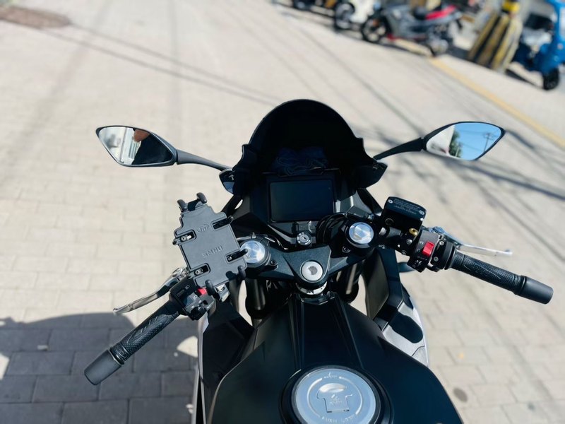 二手贝纳利龙卷风 Tornado 252R