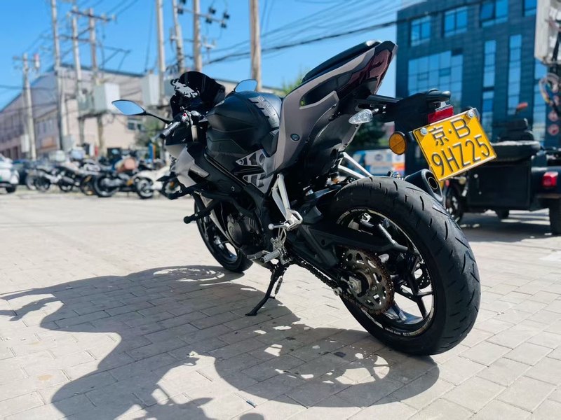 二手贝纳利龙卷风 Tornado 252R