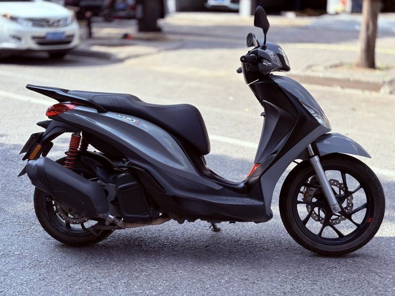 二手比亚乔Medley 150