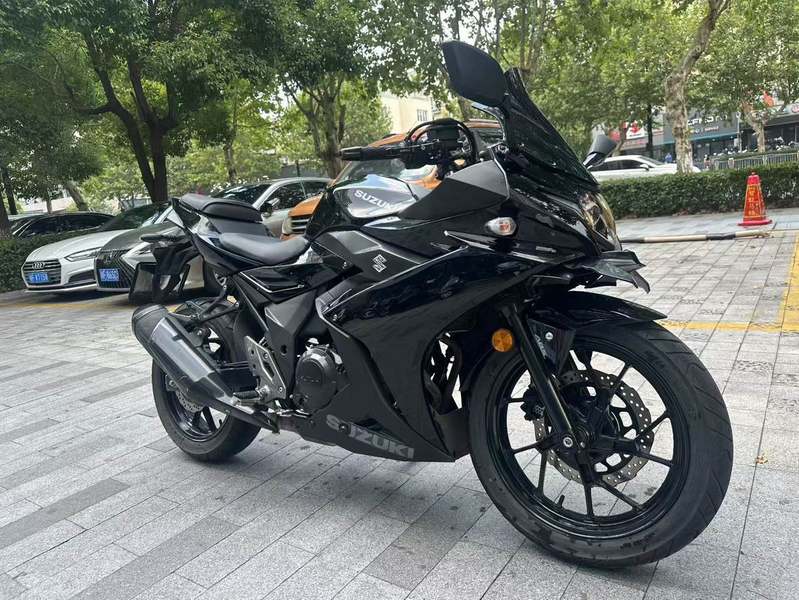 二手豪爵铃木GSX250R