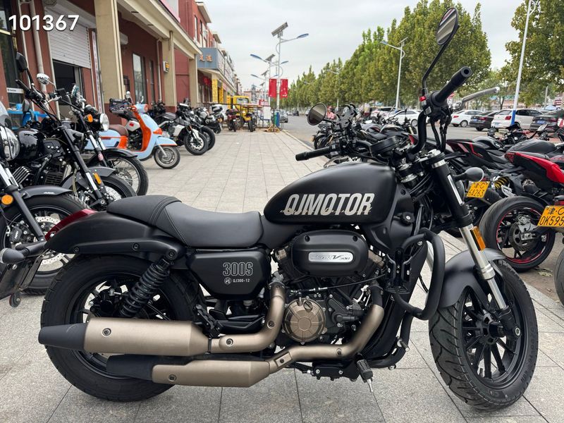 二手QJMOTOR闪300