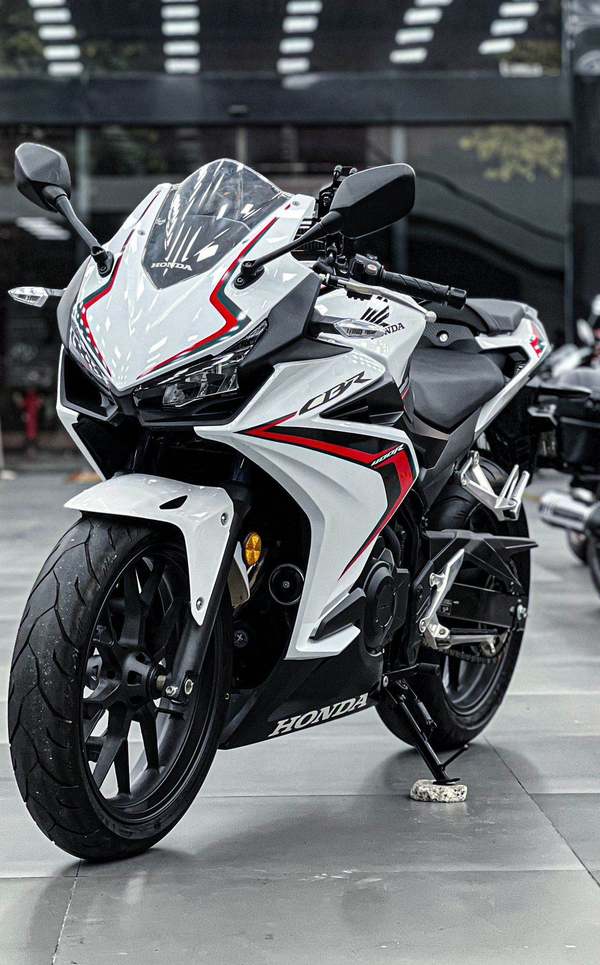二手本田CBR400R