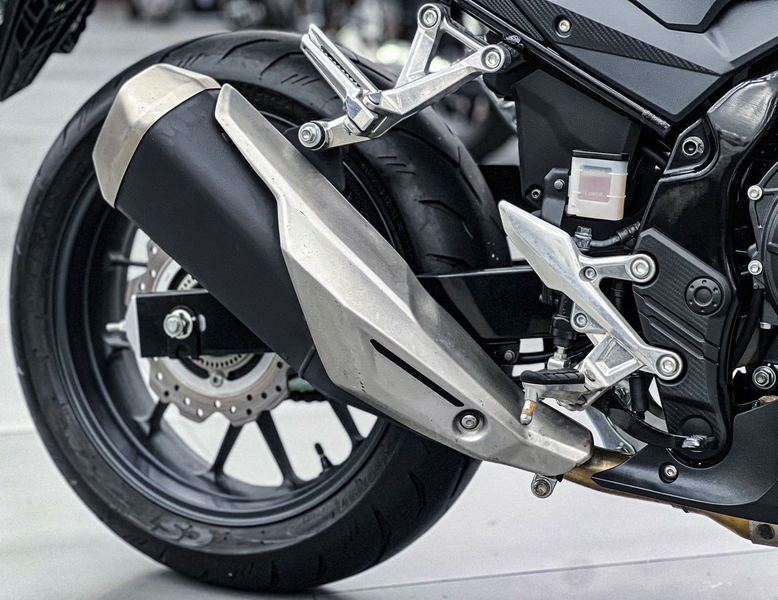 二手本田CBR400R