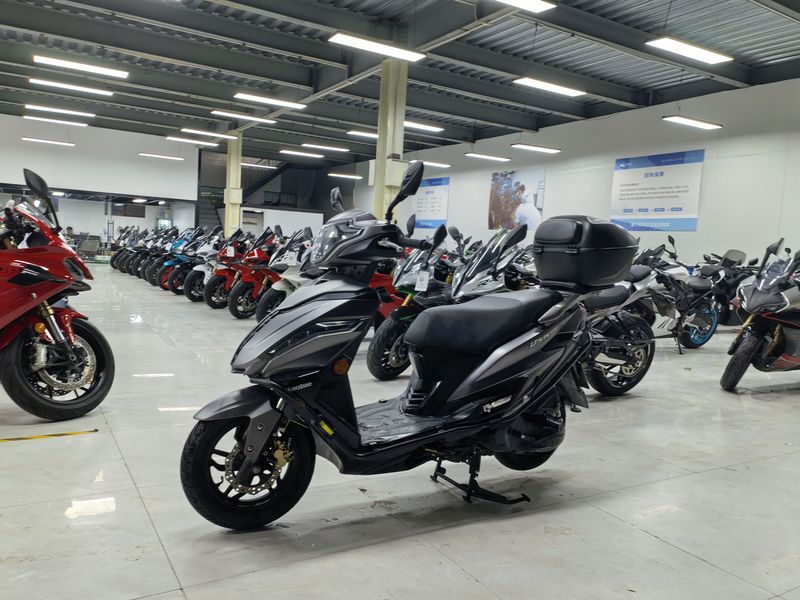 二手豪爵USR125 