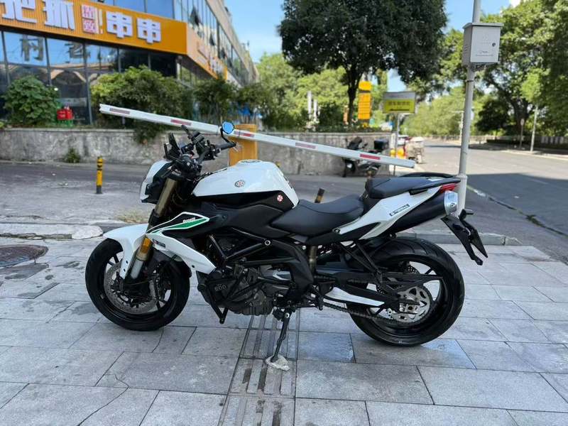 二手贝纳利TNT600i