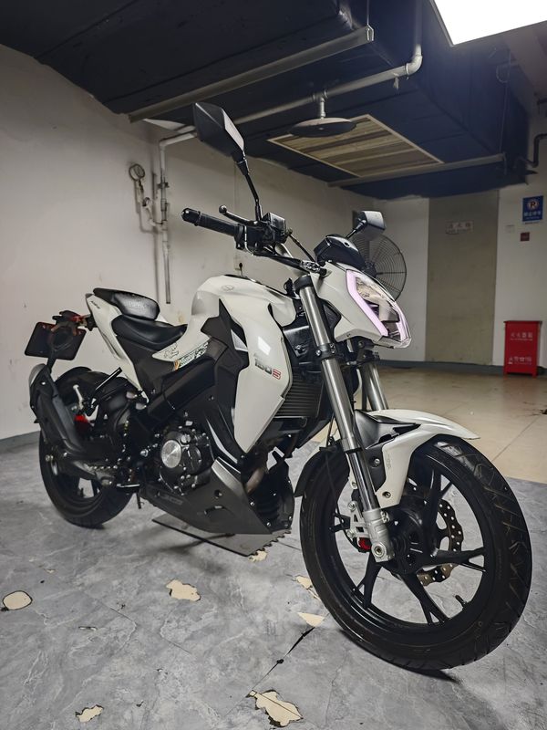 二手贝纳利小迅龙 BN150S