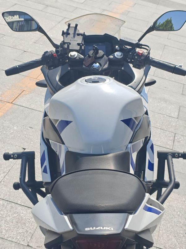 二手豪爵铃木GSX250R