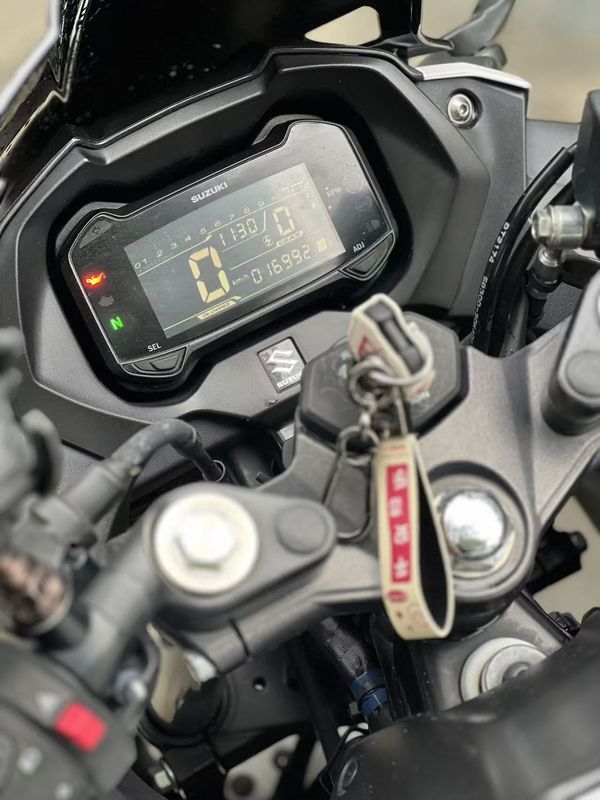 二手豪爵铃木GSX250R