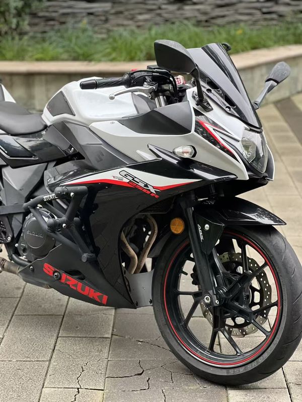 二手豪爵铃木GSX250R