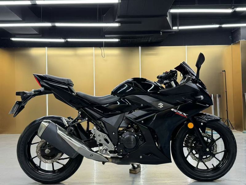 二手豪爵铃木GSX250R
