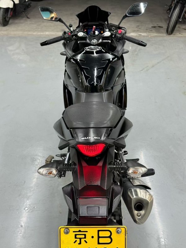 二手豪爵铃木GSX250R
