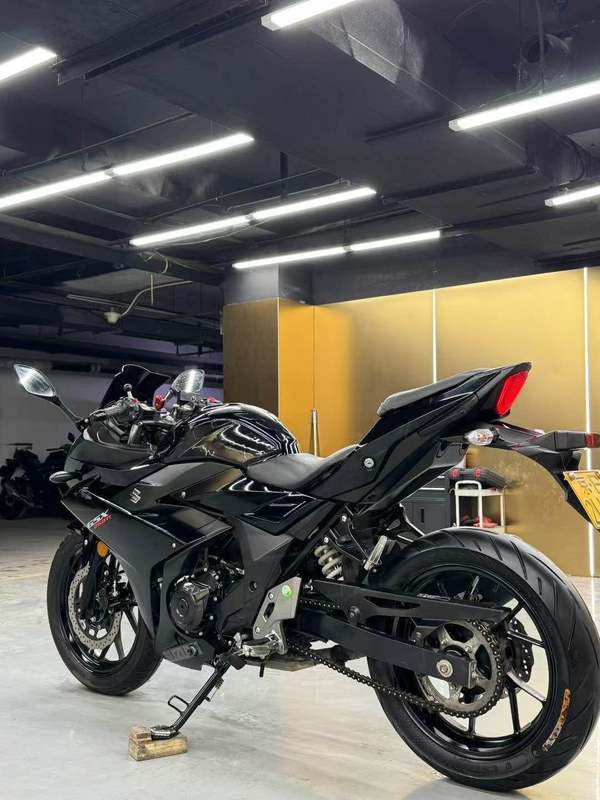 二手豪爵铃木GSX250R