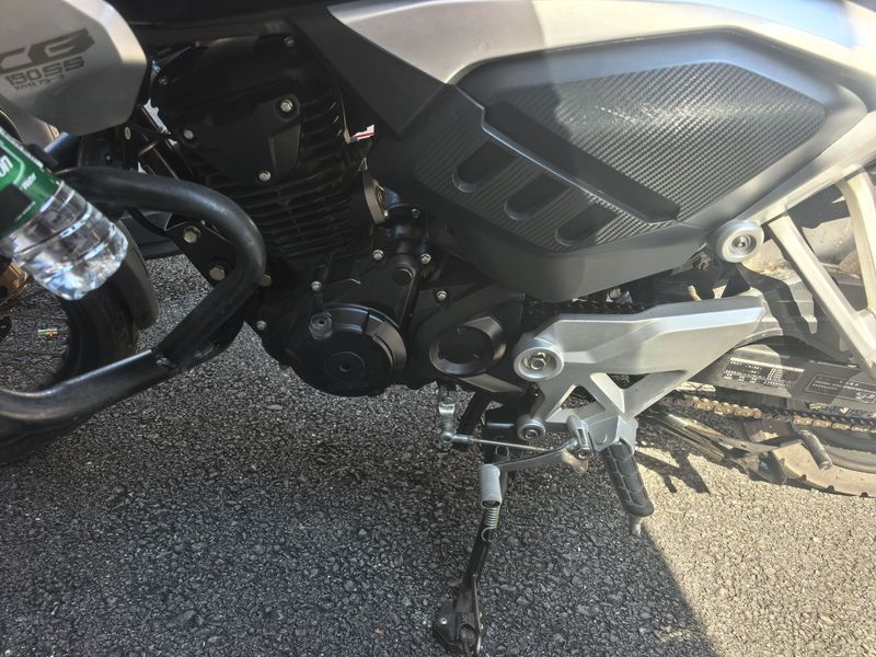 二手五羊本田鸷道 CB190SS