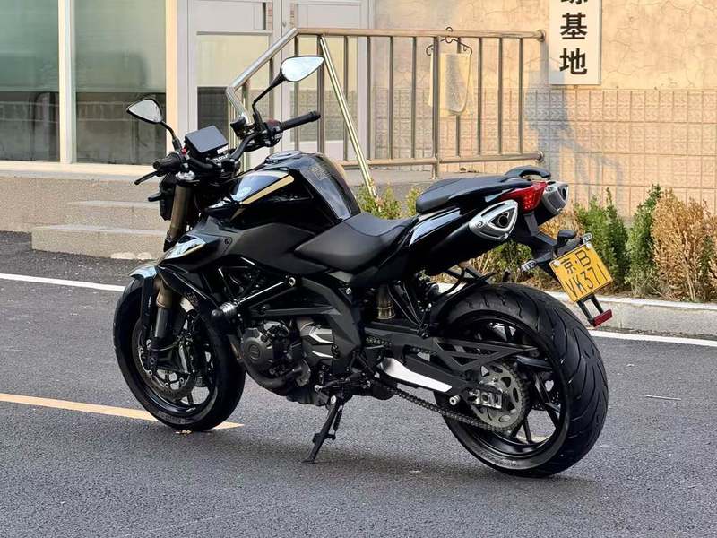 二手贝纳利TNT600i