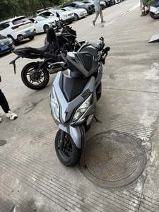 二手新大洲本田裂行 RX125Fi