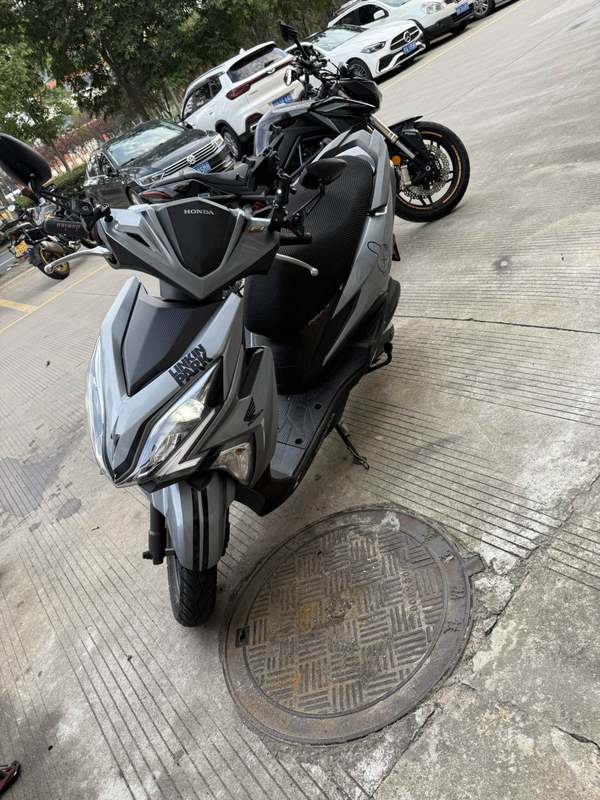 二手新大洲本田裂行 RX125Fi