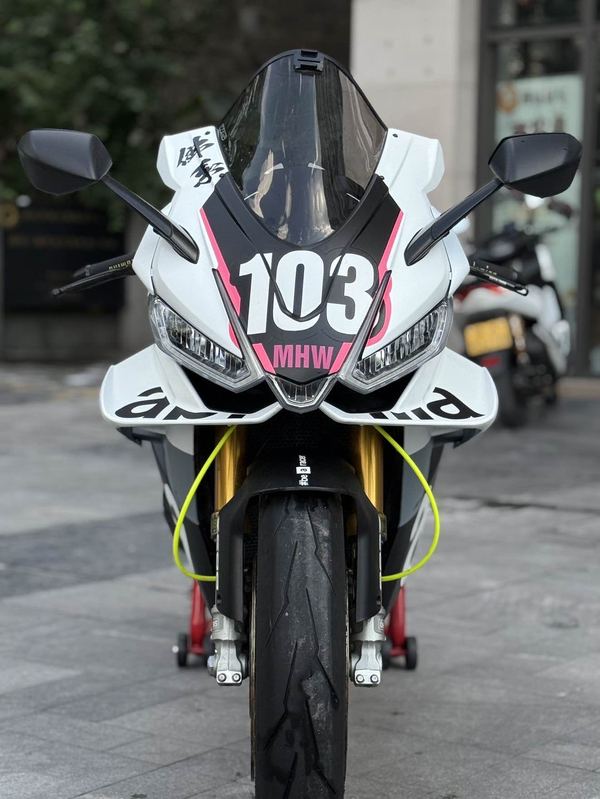 二手阿普利亚RSV4