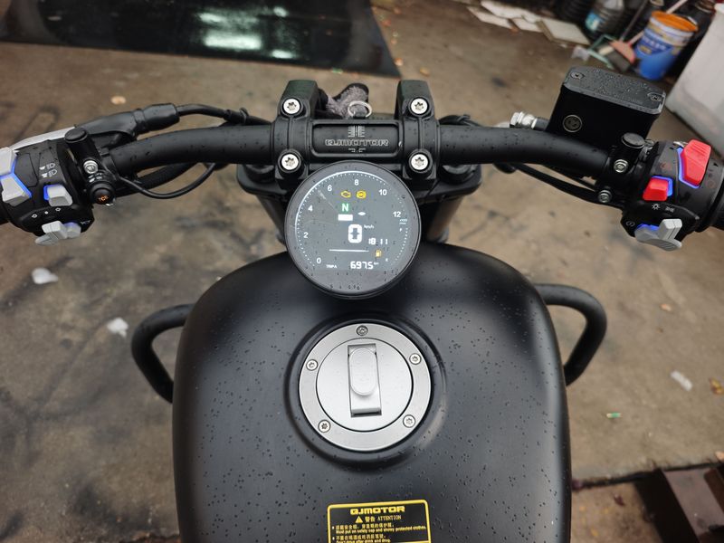 二手QJMOTOR闪350