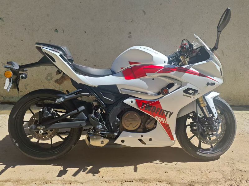 二手QJMOTOR赛250
