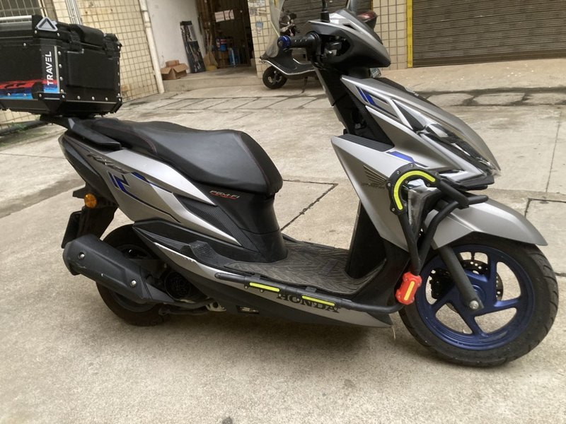 二手新大洲本田裂行 RX125Fi