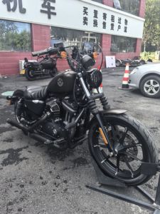 二手哈雷戴维森Iron883 硬汉