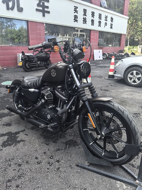 二手哈雷戴维森Iron883 硬汉