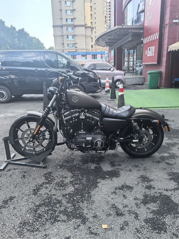 二手哈雷戴维森Iron883 硬汉
