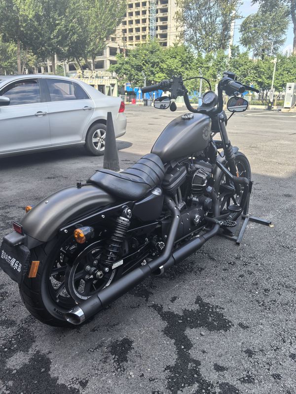 二手哈雷戴维森Iron883 硬汉