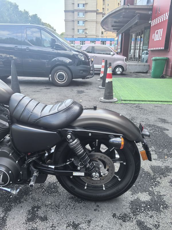 二手哈雷戴维森Iron883 硬汉