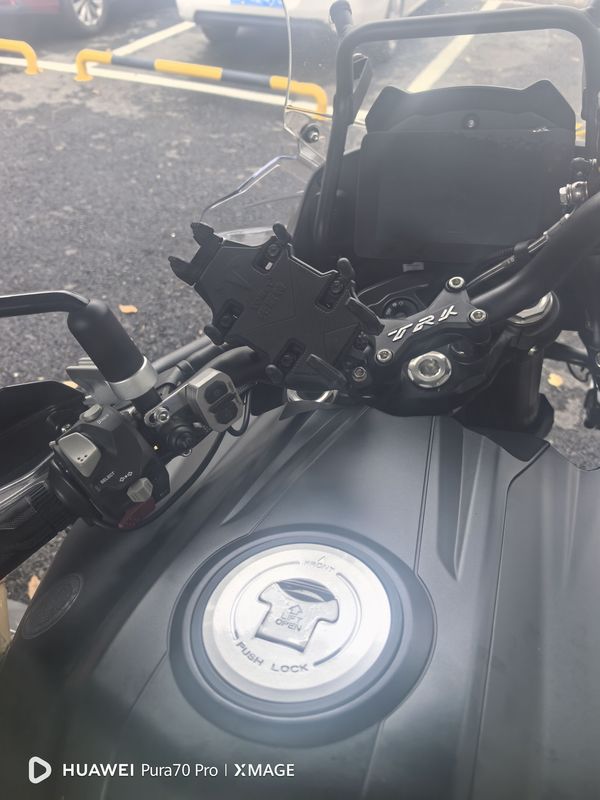 二手贝纳利TRK552