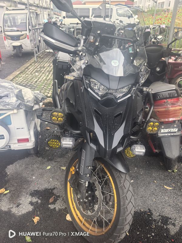 二手贝纳利TRK552