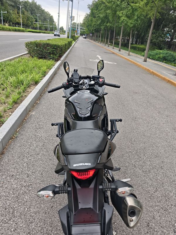 二手豪爵铃木GSX250R