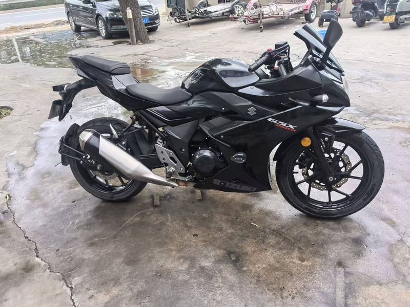 二手豪爵铃木GSX250R