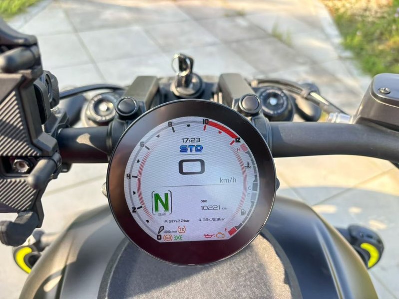 二手QJMOTOR闪600